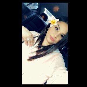 Meet your Posher, Samira